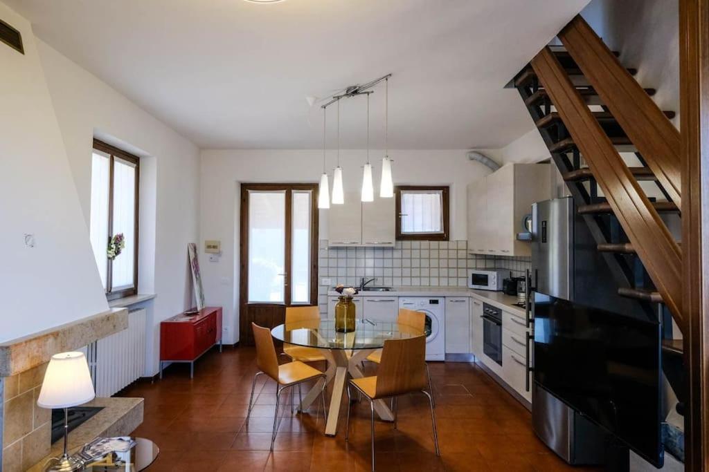 コステロマーノ Casa Delle Ochetteヴィラ エクステリア 写真